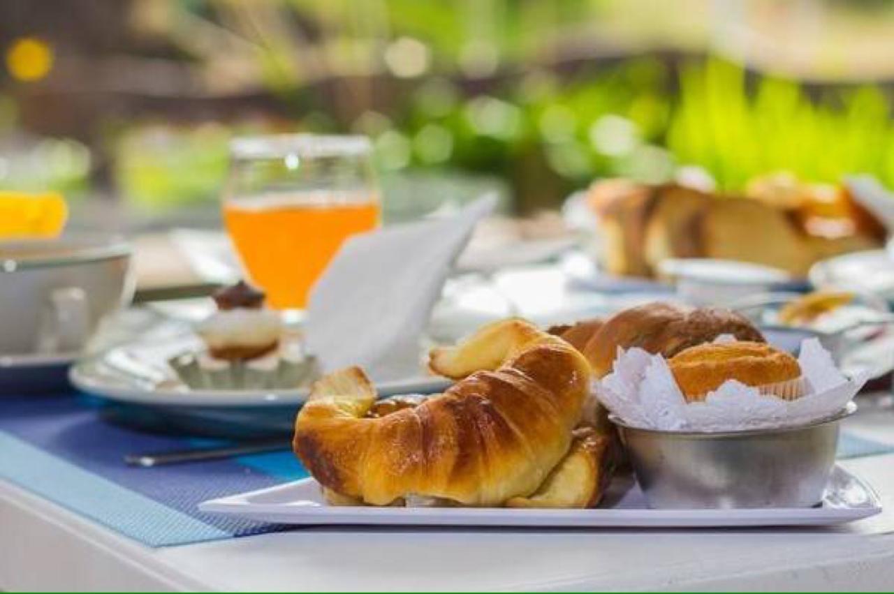 Hotel Berlin Pinamar Kültér fotó